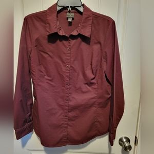 WORTHINGTON MAROON BUTTON DOWN SHIRT